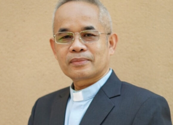 Rev. Dr Somkiat